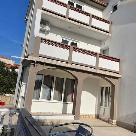 Barbat 1 * Barbat na Rabu